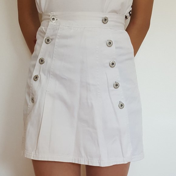 White Skort - Picture 1 of 6